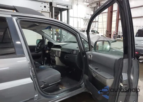 2004 Mitsubishi Endeavor Ls z USA, uszkodzony, nr VIN 4A4MN21SX4E090581